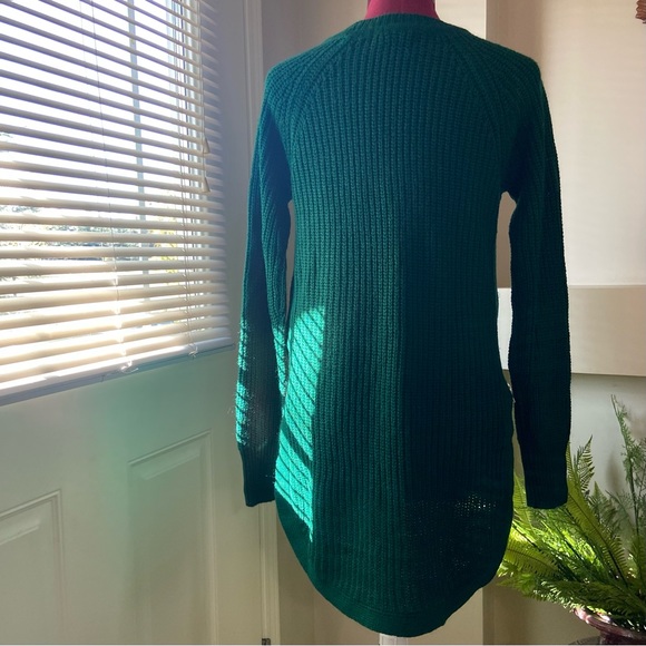 Revamped women green long sleeves, high low side zip hem sweater. Size XS. Used. - Picture 3 of 11